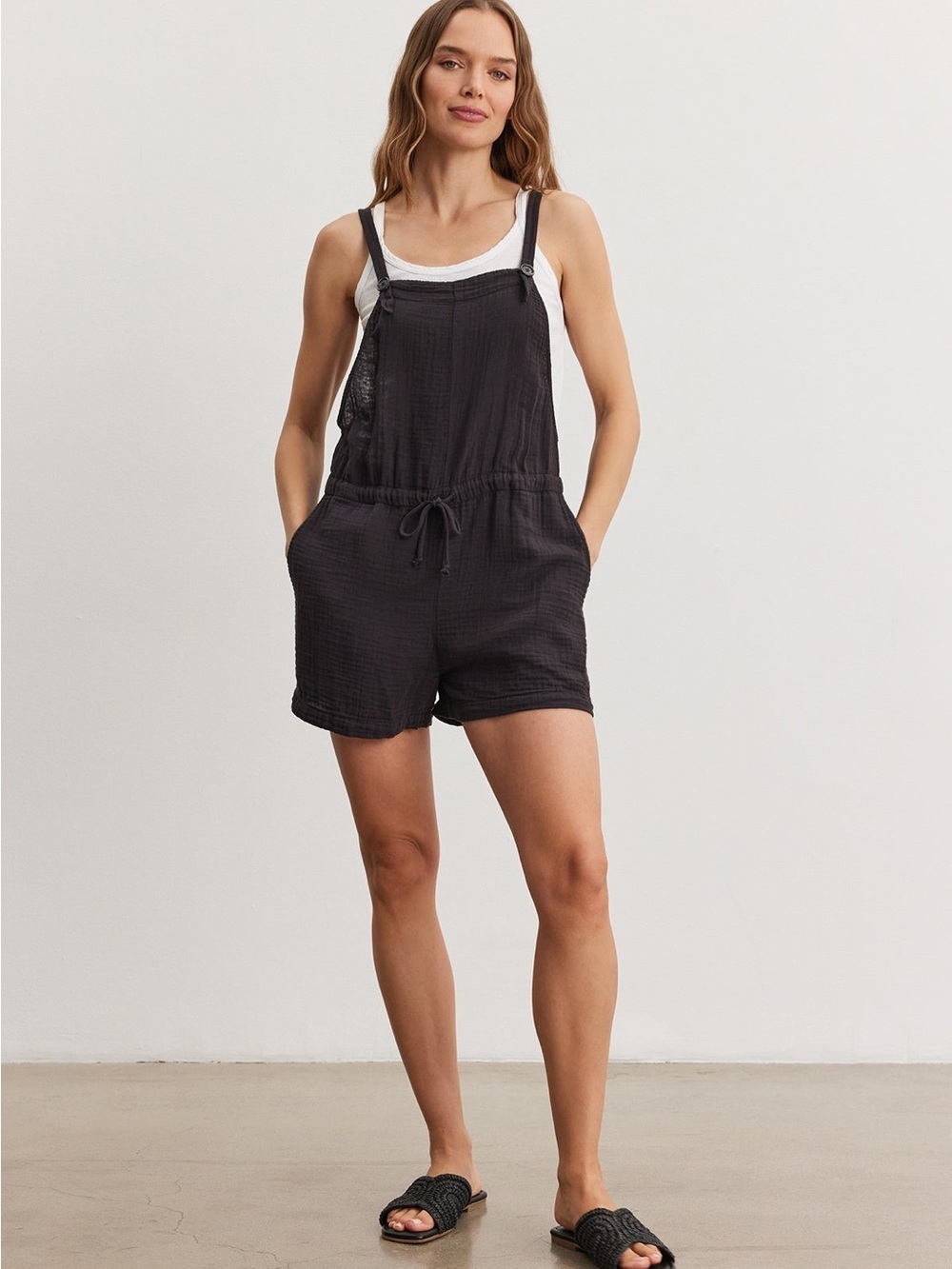 Velvet by Graham and Spencer Cyndee Cotton Gauze Romper, size S
